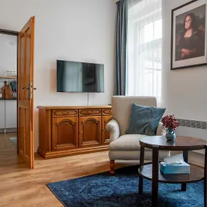https://apartment-near-city-nature.karlovyvary-hotels.com